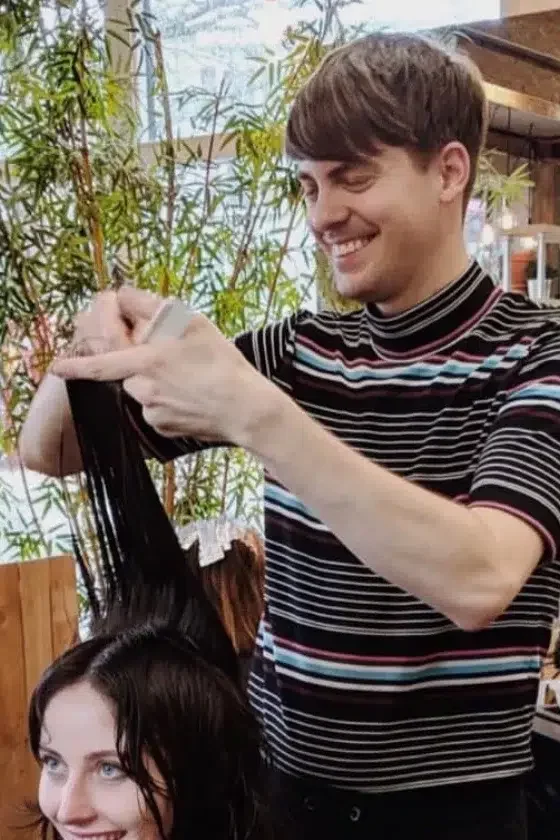 that German hairdresser at work